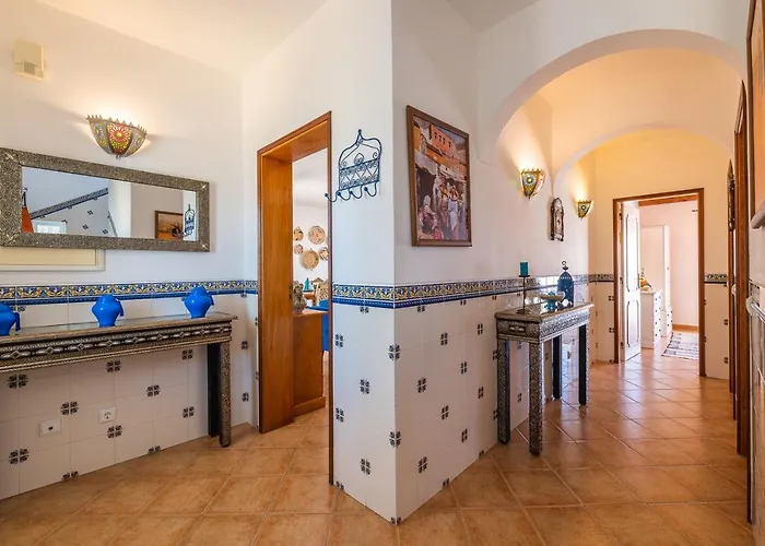 Villa Oasis Gale - Luxury With Private Pool, Ac, Free Wifi, 5 Min From The Albufeira